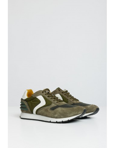 SNEACKERS KHAKI chez Cornerstreet bien 