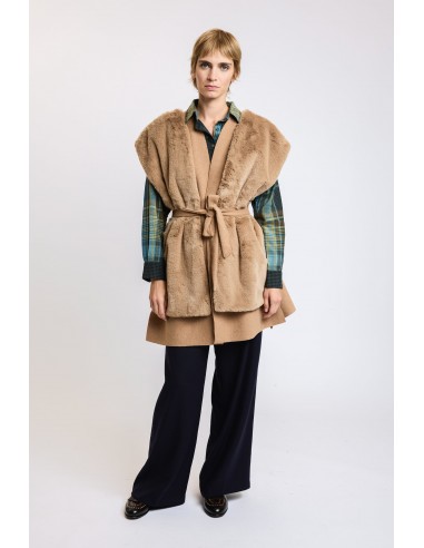 FAKE FUR WAISTCOAT CAMEL de l' environnement